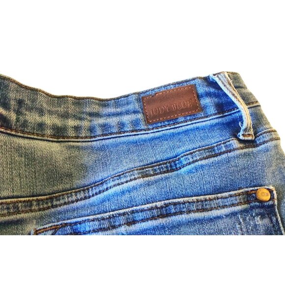 Judy Blue Women's High-Rise Wide-Leg Distressed Denim Jeans Size 32 Cotton Blend - Picture 12 of 12